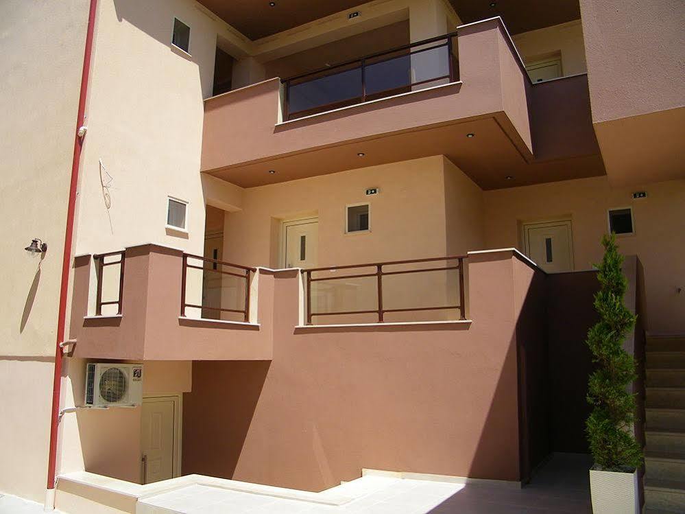 Castro Deluxe Apartment Toroni Exterior photo